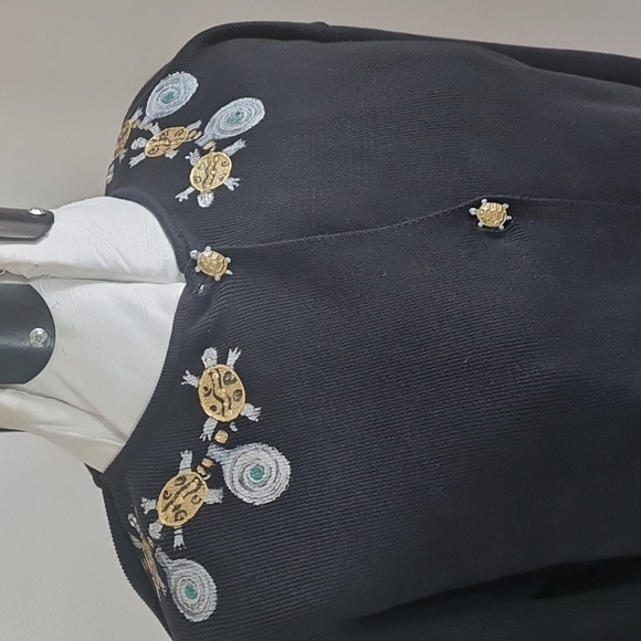 Turtle wareble  art hand painted Cardigan size Medium - Picture 6 of 17